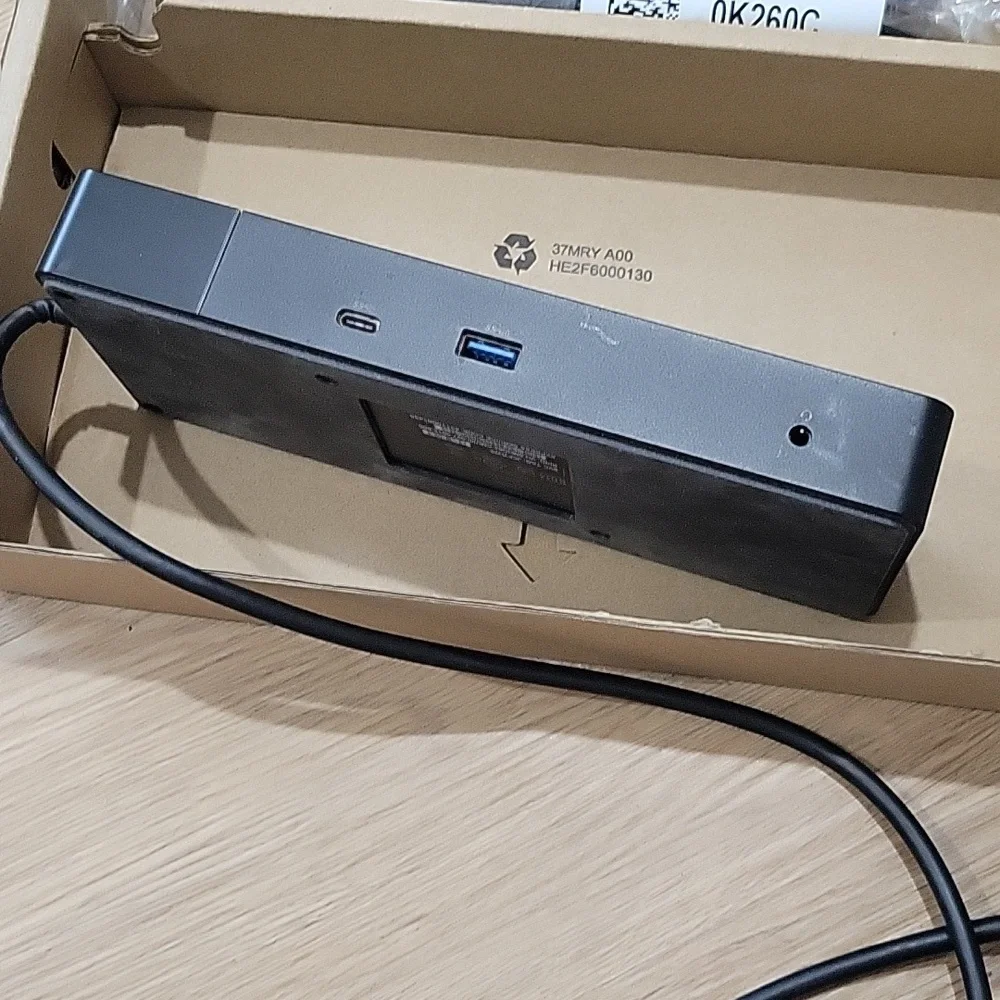 Dell Dock WD19S